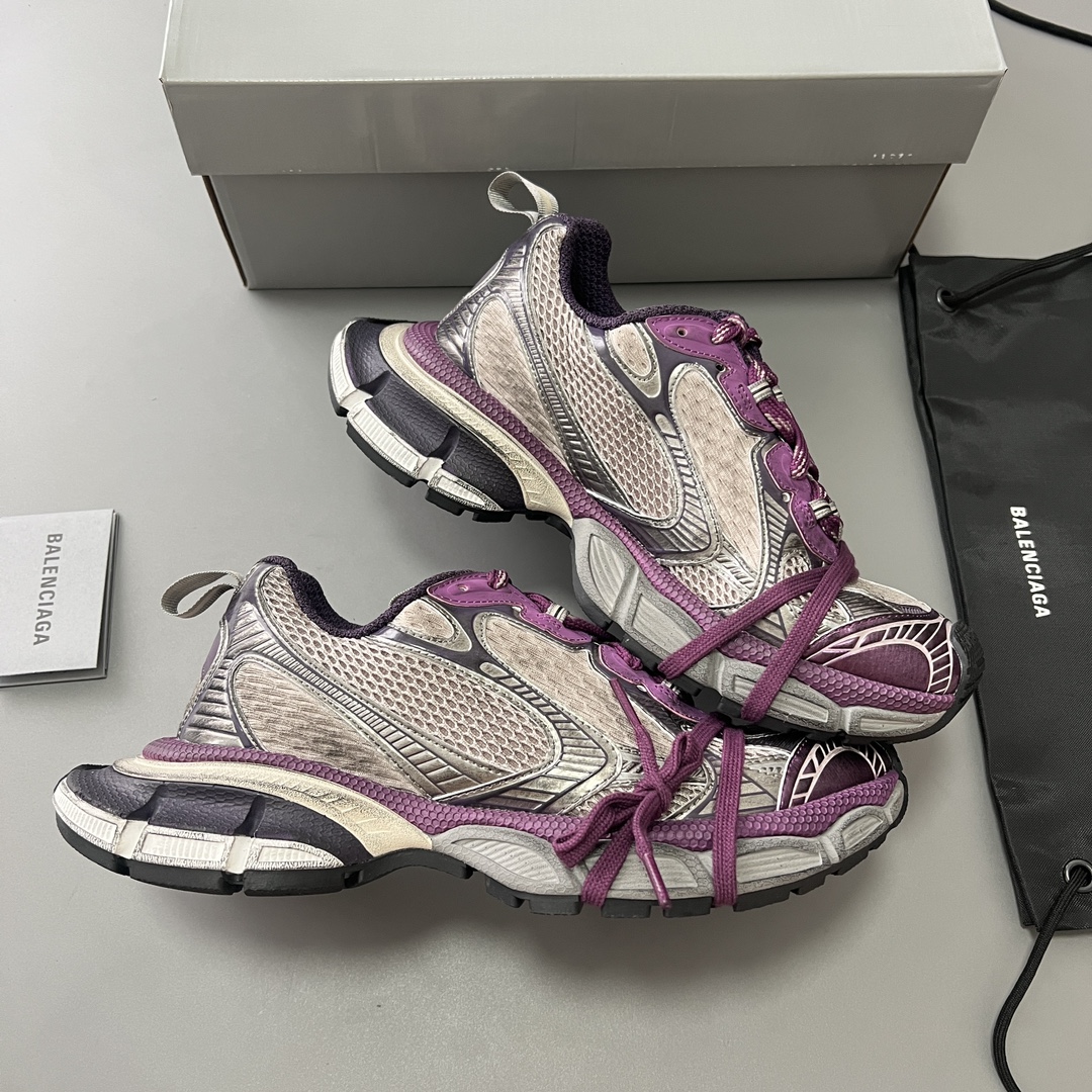 Balenciaga 纯 本Balenciaga Phantom Sneaker 巴黎世家全新做旧十代紫色潮流跑鞋 在延续 Track Trainer 户外轮廓和复杂鞋面结构的同时