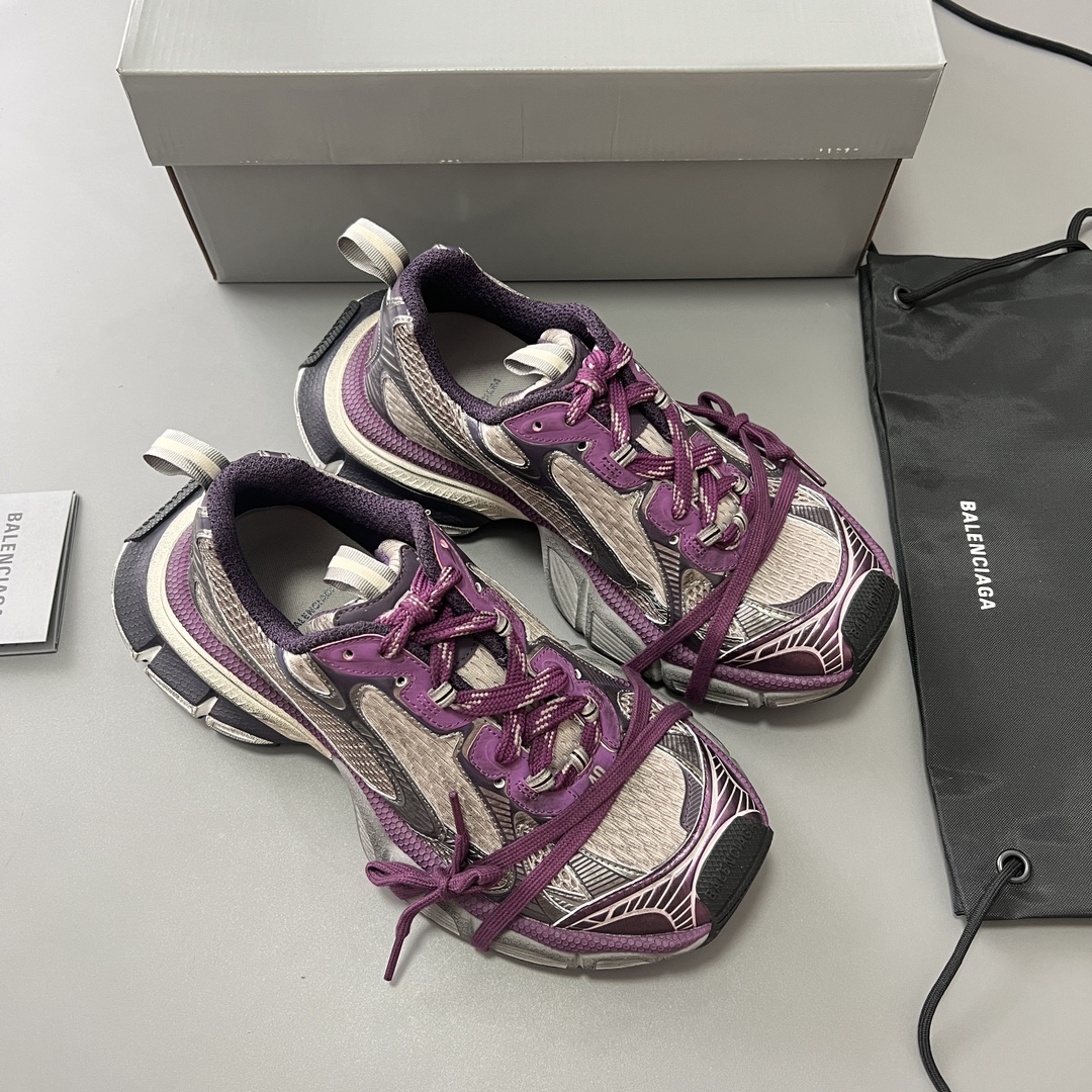 Balenciaga 纯 本Balenciaga Phantom Sneaker 巴黎世家全新做旧十代紫色潮流跑鞋 在延续 Track Trainer 户外轮廓和复杂鞋面结构的同时