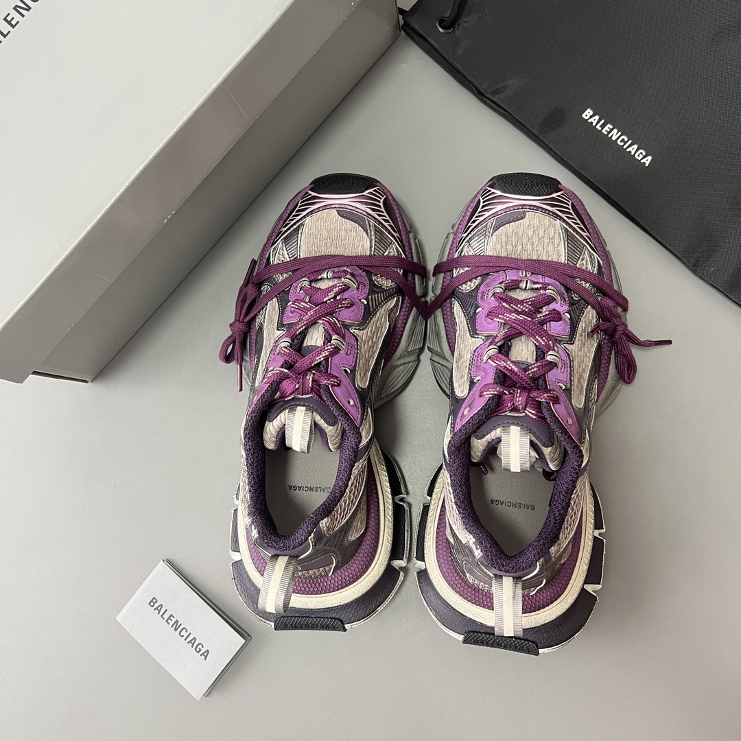 Balenciaga 纯 本Balenciaga Phantom Sneaker 巴黎世家全新做旧十代紫色潮流跑鞋 在延续 Track Trainer 户外轮廓和复杂鞋面结构的同时