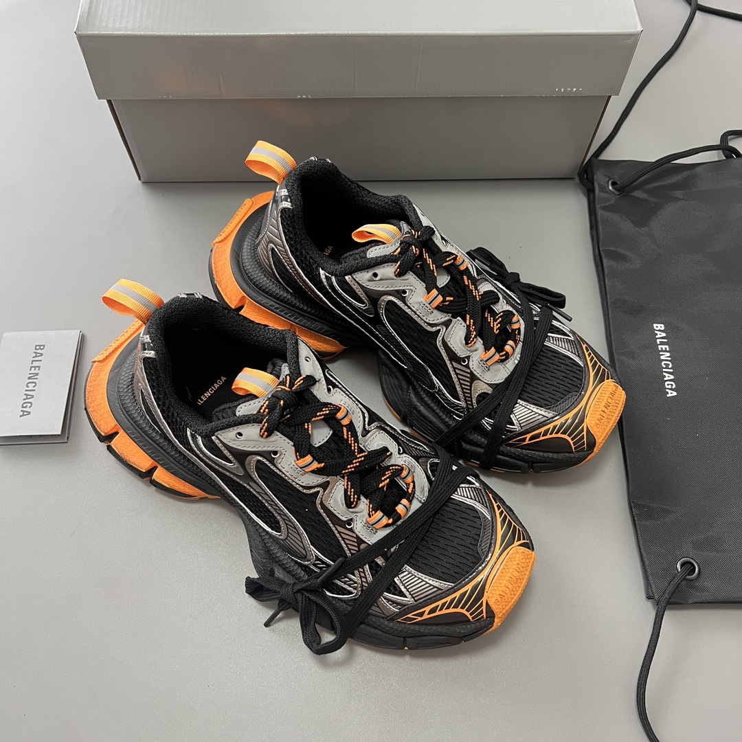Balenciaga 纯 本Balenciaga Phantom Sneaker 巴黎世家全新做旧十代黑橙潮流跑鞋 在延续 Track Trainer 户外轮廓和复杂鞋面结构的同时