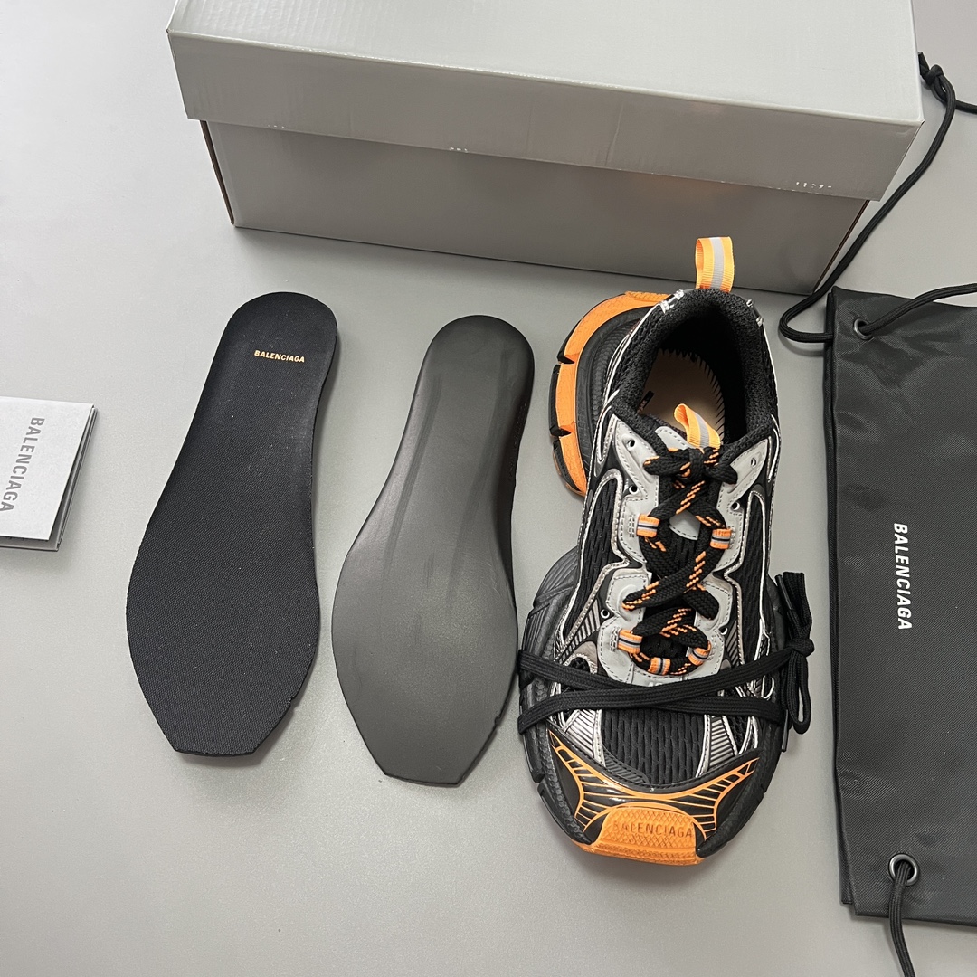 Balenciaga 纯 本Balenciaga Phantom Sneaker 巴黎世家全新做旧十代黑橙潮流跑鞋 在延续 Track Trainer 户外轮廓和复杂鞋面结构的同时