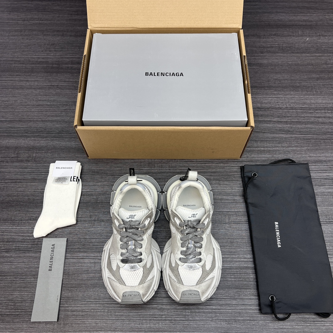 Balenciaga 纯 本 Balenciaga Phantom Sneaker 巴黎世家全新做旧 #3XL 10.5代潮流跑鞋