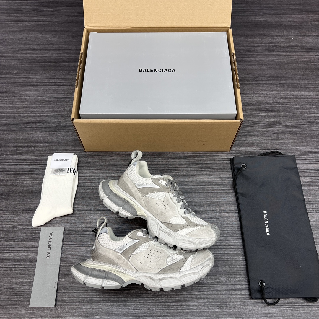 Balenciaga 纯 本 Balenciaga Phantom Sneaker 巴黎世家全新做旧 #3XL 10.5代潮流跑鞋