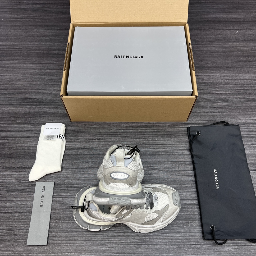 Balenciaga 纯 本 Balenciaga Phantom Sneaker 巴黎世家全新做旧 #3XL 10.5代潮流跑鞋