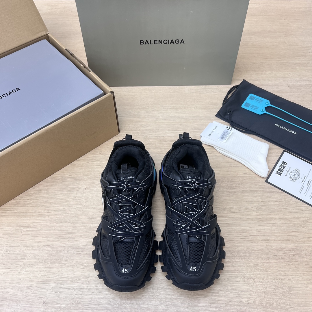 NO:258414,Intermediate Balenciaga Track Trainer Balenciaga new LED light shoes The new version has added a rechargeable LED light strip at the heel position. Click the 