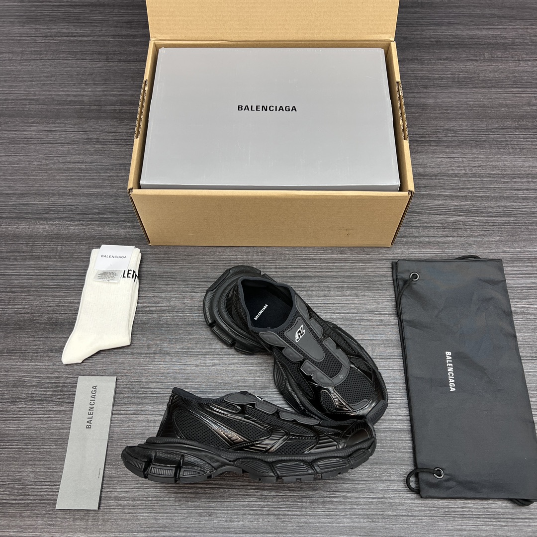 Balenciaga 纯 本Balenciaga Phantom Sneaker 巴黎世家3XL黑色一脚蹬 在延续 Track Trainer 户外轮廓和复杂鞋面结构的同时