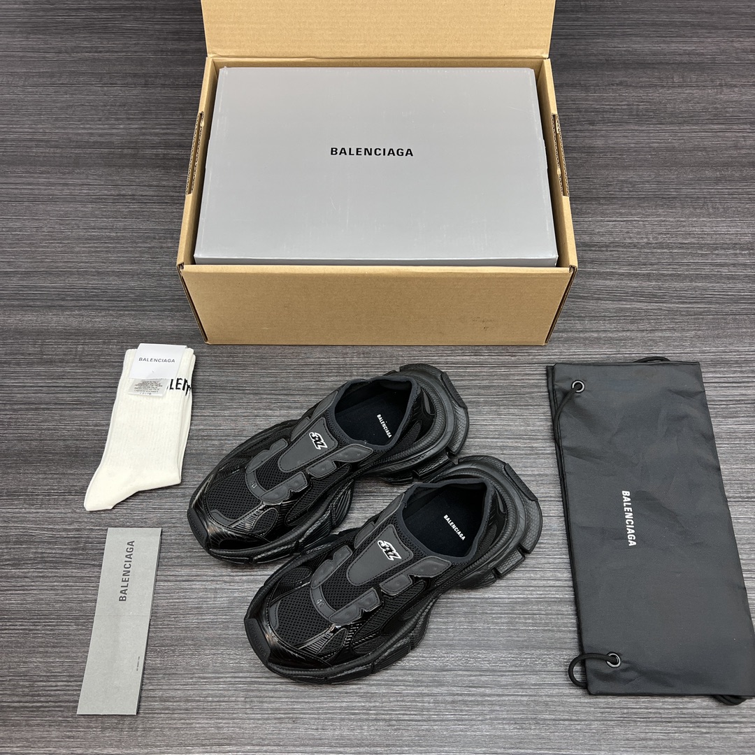 NO:228960,Pure original version of Balenciaga Phantom Sneaker Balenciaga 3XL black one-legged pedal. While continuing the outdoor contour and complex upper structure of the Track Trainer, the new model uses breathable mesh spliced ​​metal embossed leather, and the entire upper is integrated with stitched and lasted. Packaging: Full set of original packaging reinforced aircraft box packaging!  Number of codes: 35-46 codes!  (One size larger, wear 42 shots and 41 shots), casual shoes/sports shoes, balenciaga, balenciaga, tom ford, sneakers19860909纯原版本Balenciaga Phantom Sneaker 巴黎世家3XL黑色一脚蹬 在延续 Track Trainer 户外轮廓和复杂鞋面结构的同时,新款采用了透气网布拼接金属压纹皮料 整鞋面一体缝合拉帮套楦成型. 包装:全套原版包装加固飞机盒包装！ 码数:35-46码！(偏大一码 穿42拍41),休闲鞋/运动鞋,balenciaga,balenciaga,tom ford,sneakers,Women's Shoes