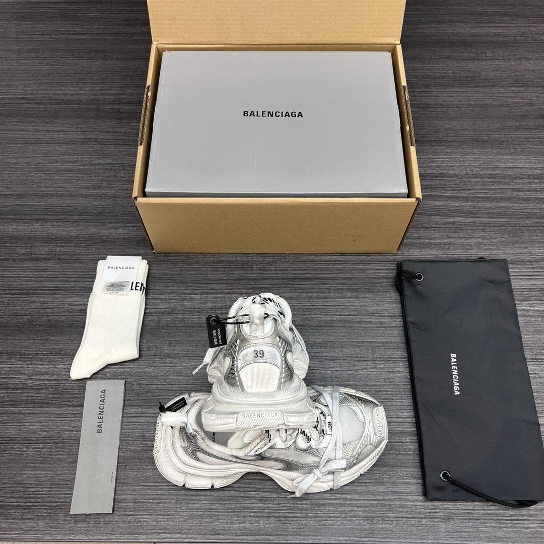 Balenciaga Balenciaga Phantom Sneaker 巴黎世家全新做旧 #3XL 白银网纱十代潮流跑鞋