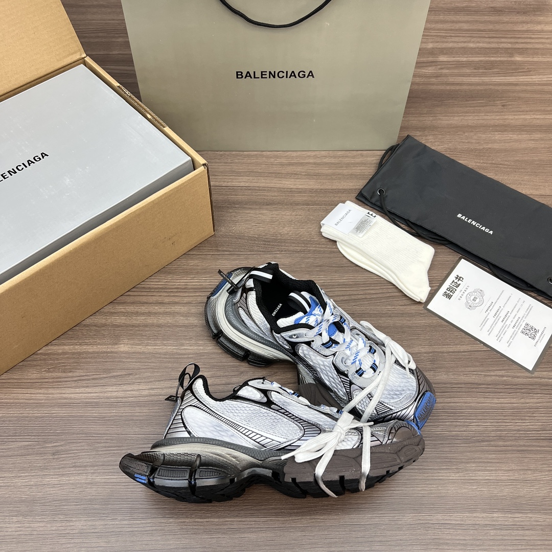 Balenciaga Balenciaga Phantom Sneaker 3XL 巴黎世家全新做旧 十代银蓝泥染做旧 潮流跑鞋 在延续 Track Trainer 户外轮廓和复杂鞋面结构的同时