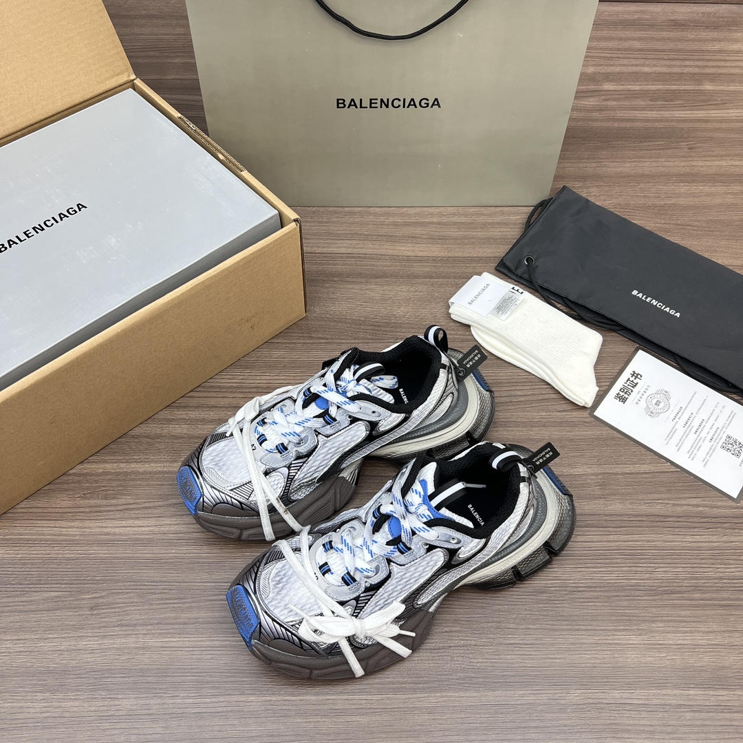 Balenciaga Balenciaga Phantom Sneaker 3XL 巴黎世家全新做旧 十代银蓝泥染做旧 潮流跑鞋 在延续 Track Trainer 户外轮廓和复杂鞋面结构的同时