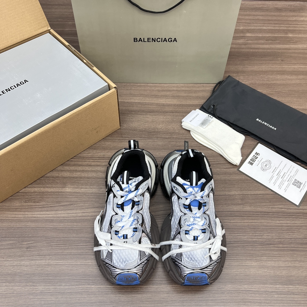 Balenciaga Balenciaga Phantom Sneaker 3XL 巴黎世家全新做旧 十代银蓝泥染做旧 潮流跑鞋 在延续 Track Trainer 户外轮廓和复杂鞋面结构的同时
