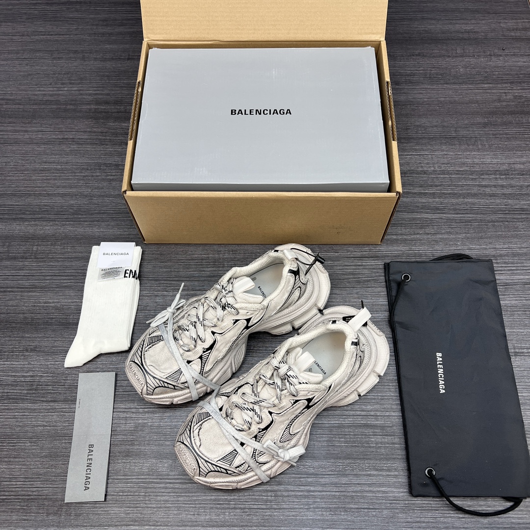 NO:229029,The original version of Balenciaga Phantom Sneaker Balenciaga brand new and old 3XL ten generation beige canvas trendy running shoes. While continuing the outdoor contour and complex upper structure of the Track Trainer, the new version adds transparent strap parts to the heel, making the whole shoe look more retro. Packaging: Full set of original packaging reinforced aircraft box packaging!  Number of codes: 35-46 codes!  (One size larger, wear 42 shots and 41 shots), casual shoes/sports shoes, balenciaga, balenciaga, tom ford, sneakers19860909纯原版本Balenciaga Phantom Sneaker 巴黎世家全新做旧 3XL 十代米色帆布潮流跑鞋 在延续 Track Trainer 户外轮廓和复杂鞋面结构的同时,新版本在后跟位置增加了透明带的部件,整鞋看起来更加复古. 包装:全套原版包装加固飞机盒包装！ 码数:35-46码！(偏大一码 穿42拍41),休闲鞋/运动鞋,balenciaga,balenciaga,tom ford,sneakers,Women's Shoes