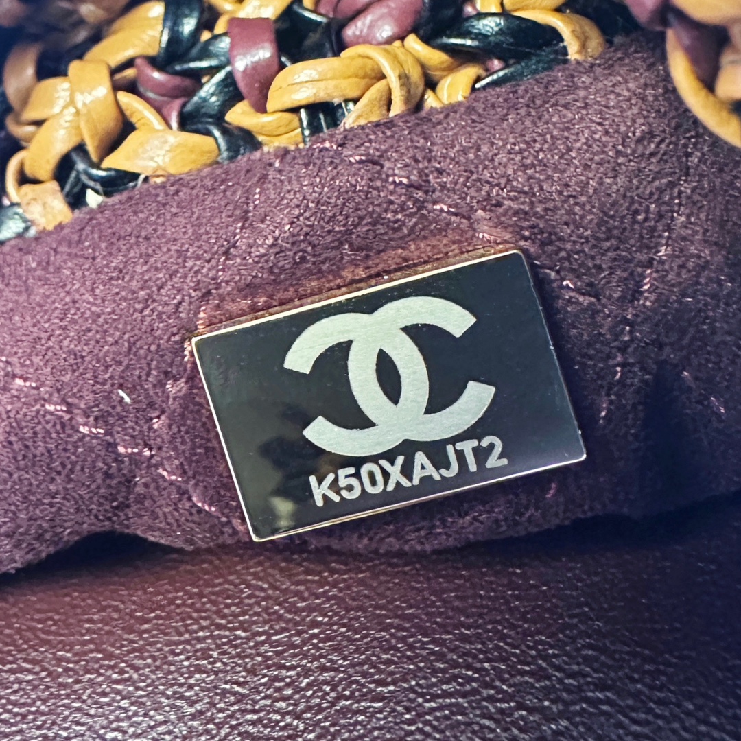 𝐂𝐡𝐚𝐧𝐞𝐥 23A mini bag 
纯手工编织 
收藏款 即将出货 预订