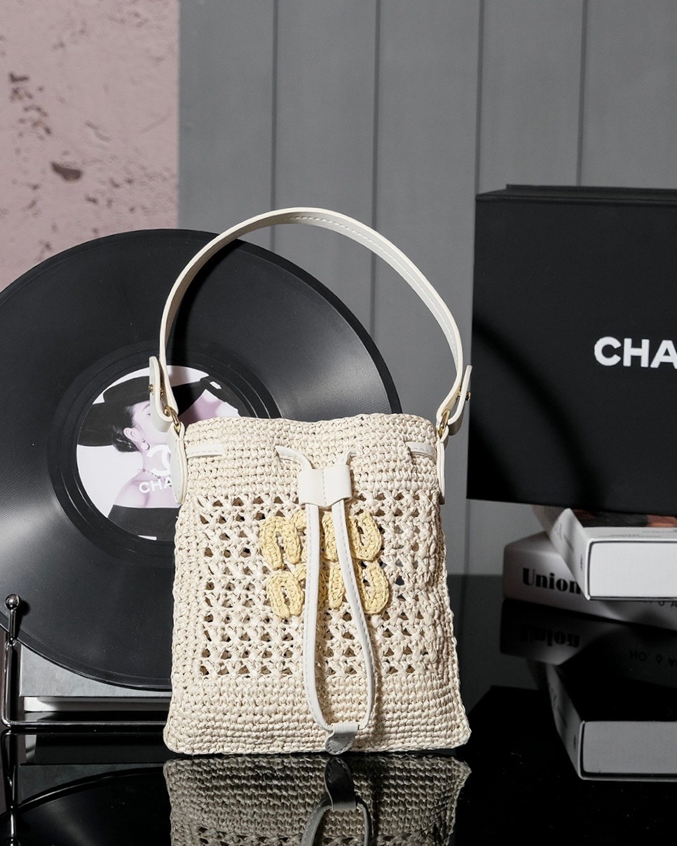 Miu MiuLaffy straw tote bag