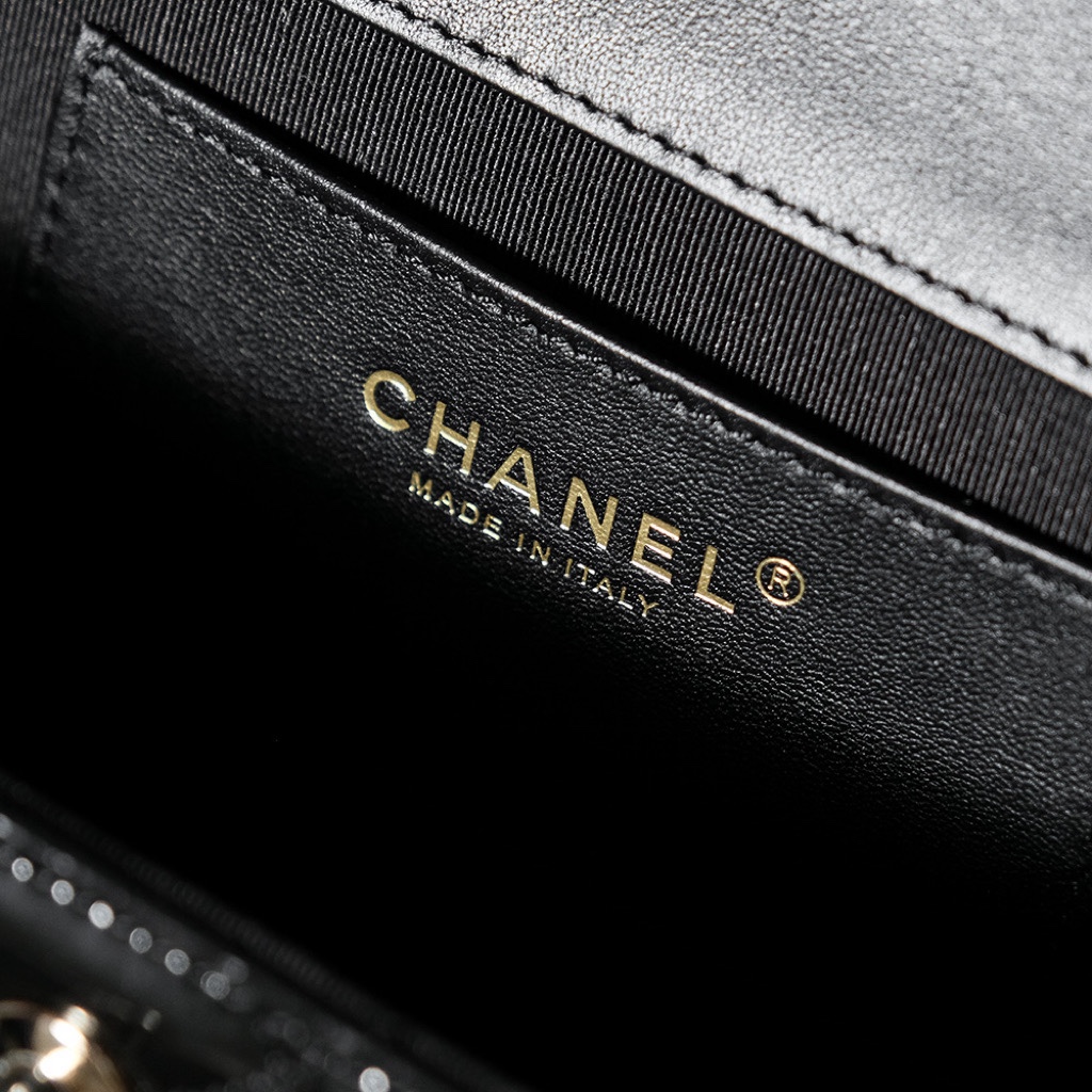 Chanel 23k 化妆盒子包 8