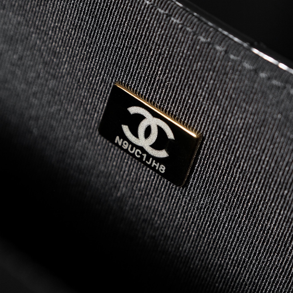 Chanel 23k 化妆盒子包 9