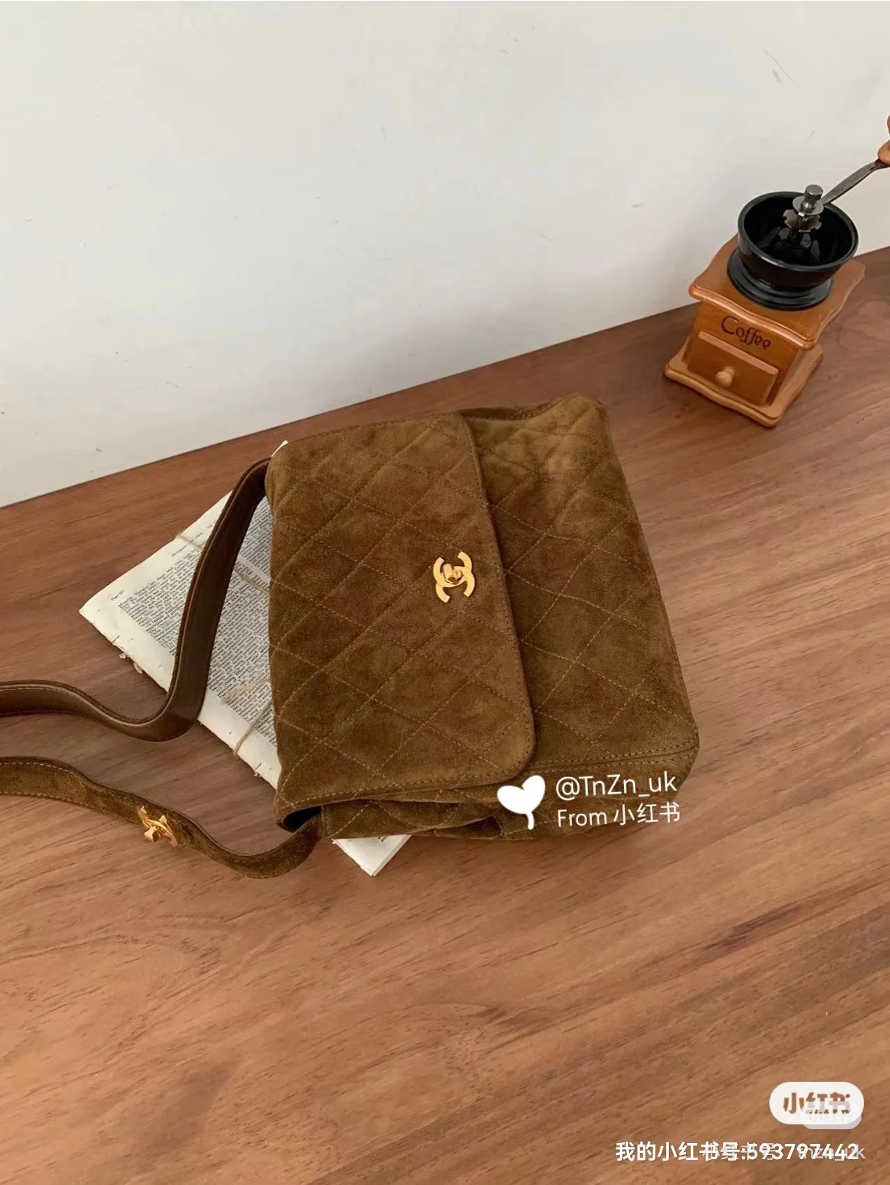 Vintage never goes out of style. - Bag 3