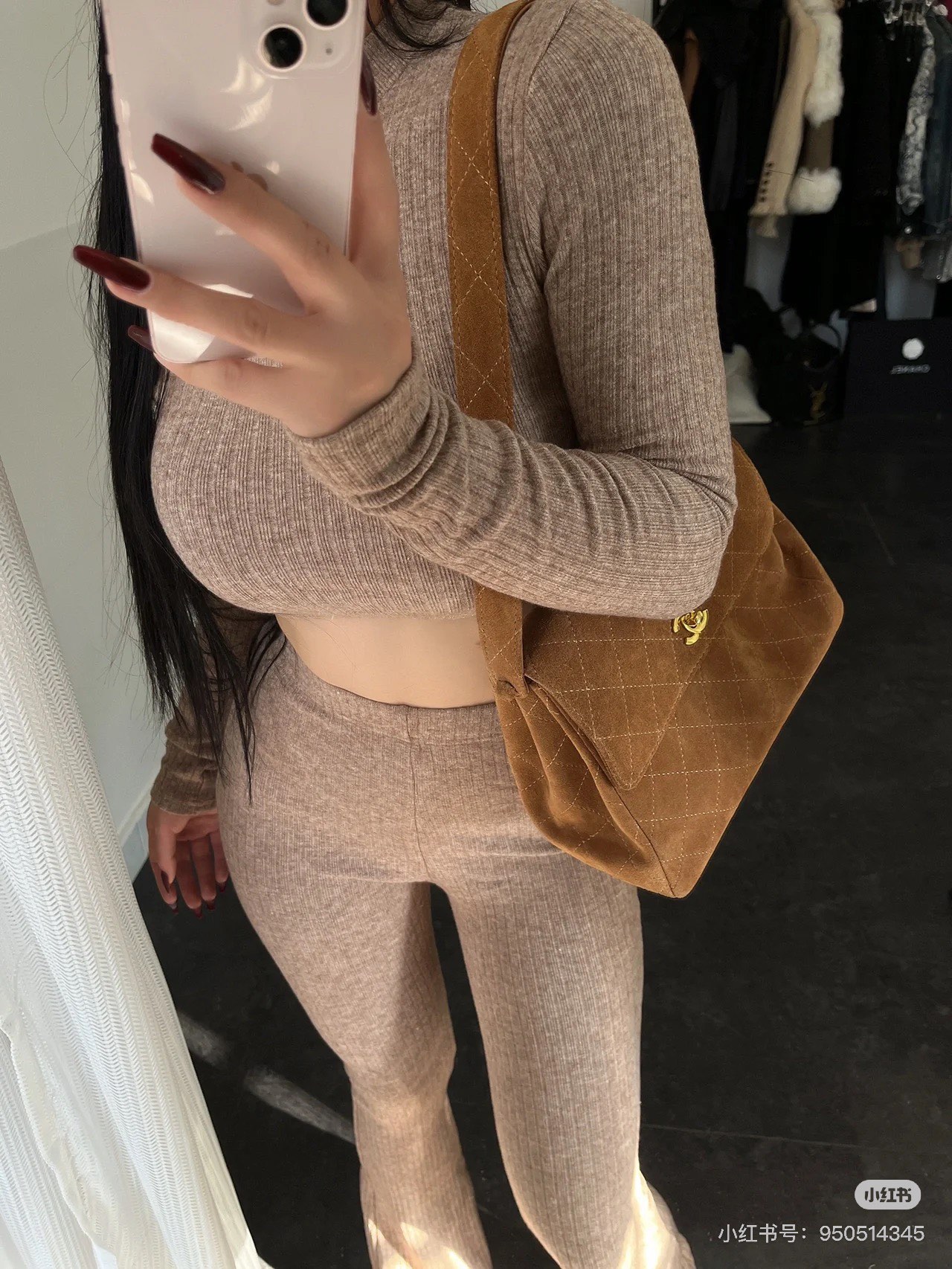 Vintage never goes out of style. - Bag 6