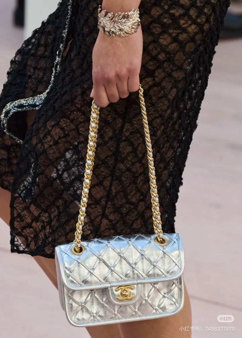 Louis Vuitton Haute Couture Haute Couture Ready-to-Wear Clothing Dress 2
