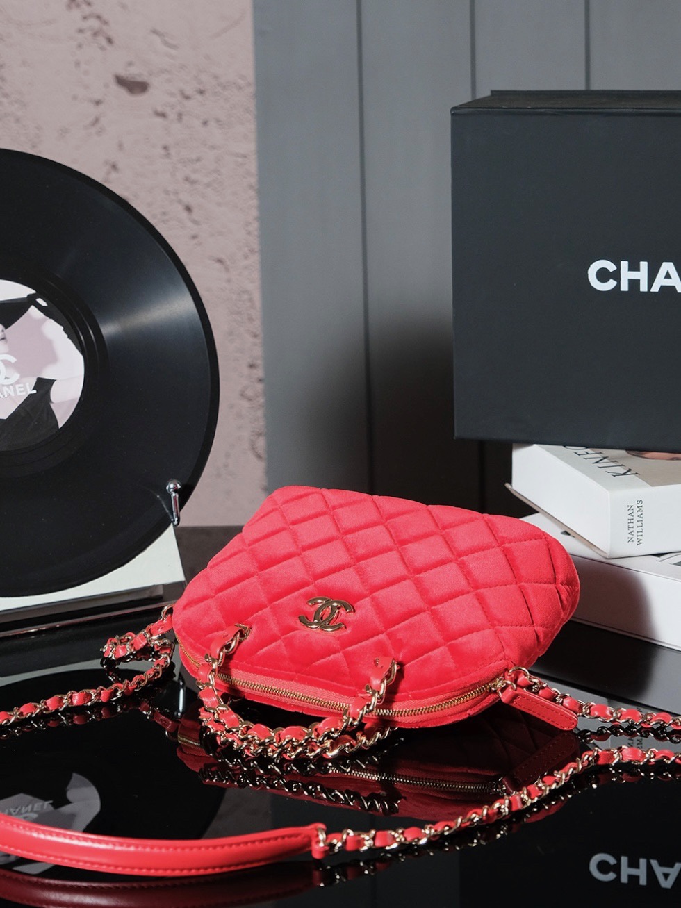Chanel Luxury Designer Handbag Shoulder Crossbody Bag crafted in premium 4