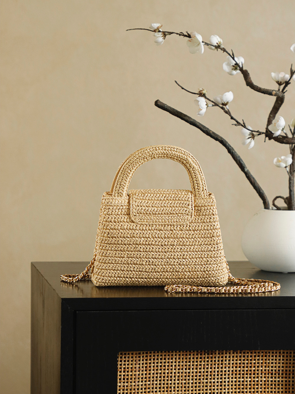 Chanel 26C Spring Raffia Top Handle Flap Bag, 13*19*7cm, AS4416 4 i1754821556531 2200 0 3