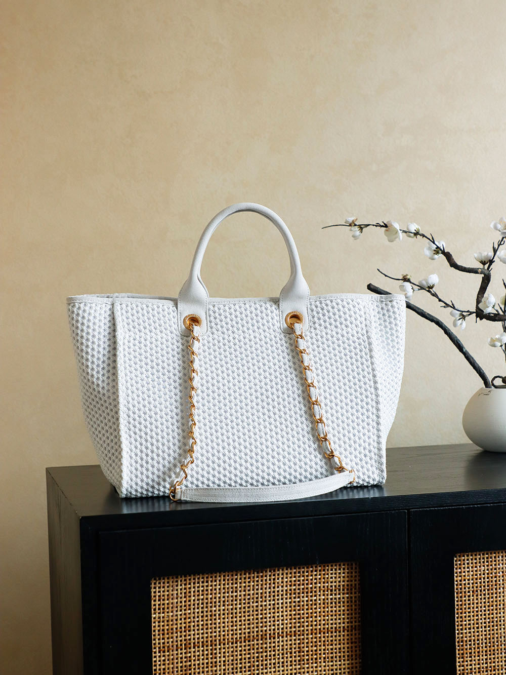 Chanel White Raffia Beach Bag with Gold Chain Accents - Spring/Summer Collection 3 i1756390414166 1600 0 0