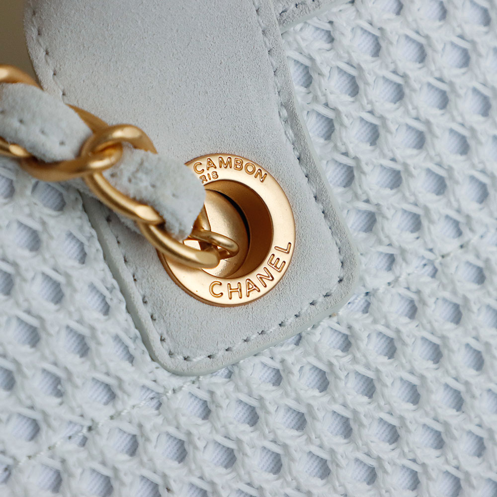 Chanel White Raffia Beach Bag with Gold Chain Accents - Spring/Summer Collection 8 i1756390414167 1284 0 3