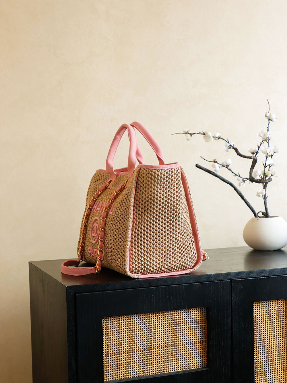 Chanel Spring Woven Beach Bag - Beige and Pink, Perfect for Vacation 5 i1756390580827 2786 0 8