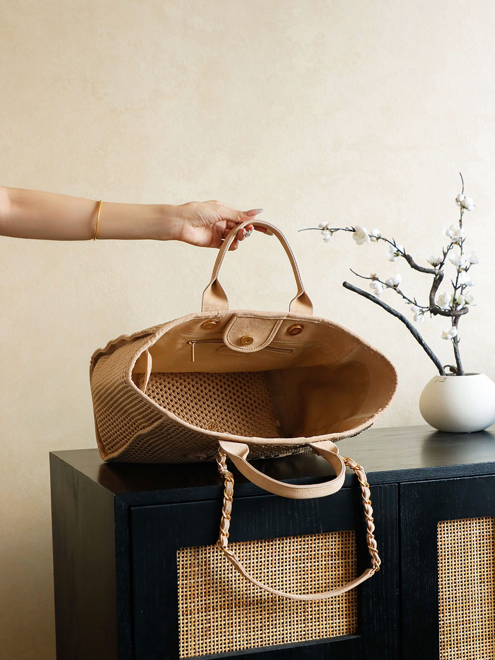 Chanel Raffia Tote Bag with Chain Detail, Beige, Spring Collection 6 i1756390647024 9426 0 7