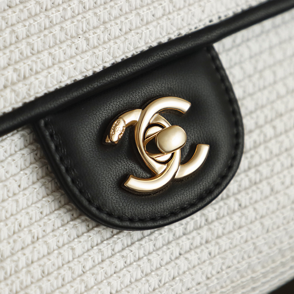 Chanel Classic Flap Hand-Woven Raffia Bag,26cm, White, Perfect for Vacation 7 i1757061137226 9021 0 5