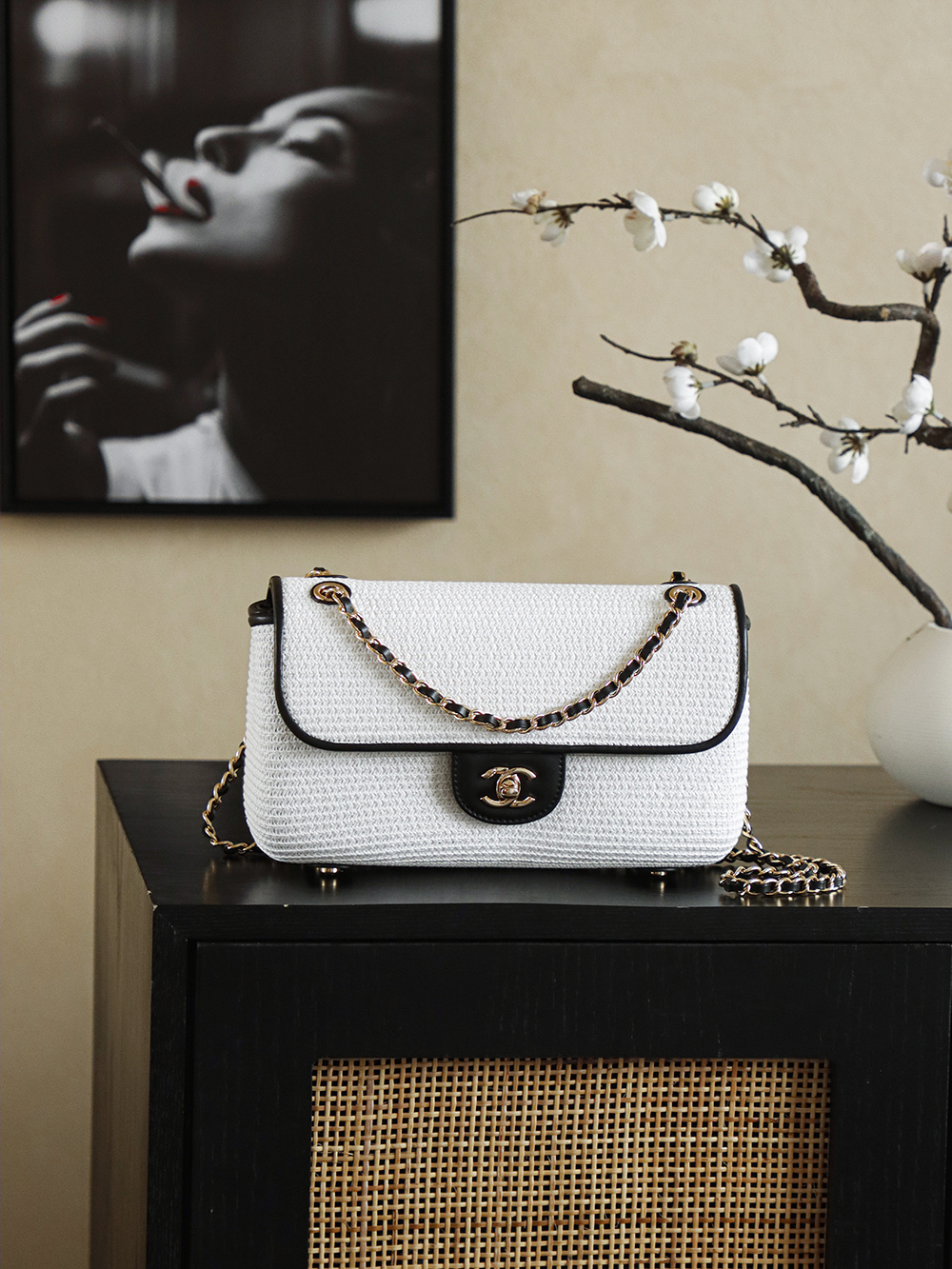 Chanel Classic Flap Hand-Woven Raffia Bag,26cm, White, Perfect for Vacation 1 i1757061137237 2384 0 0