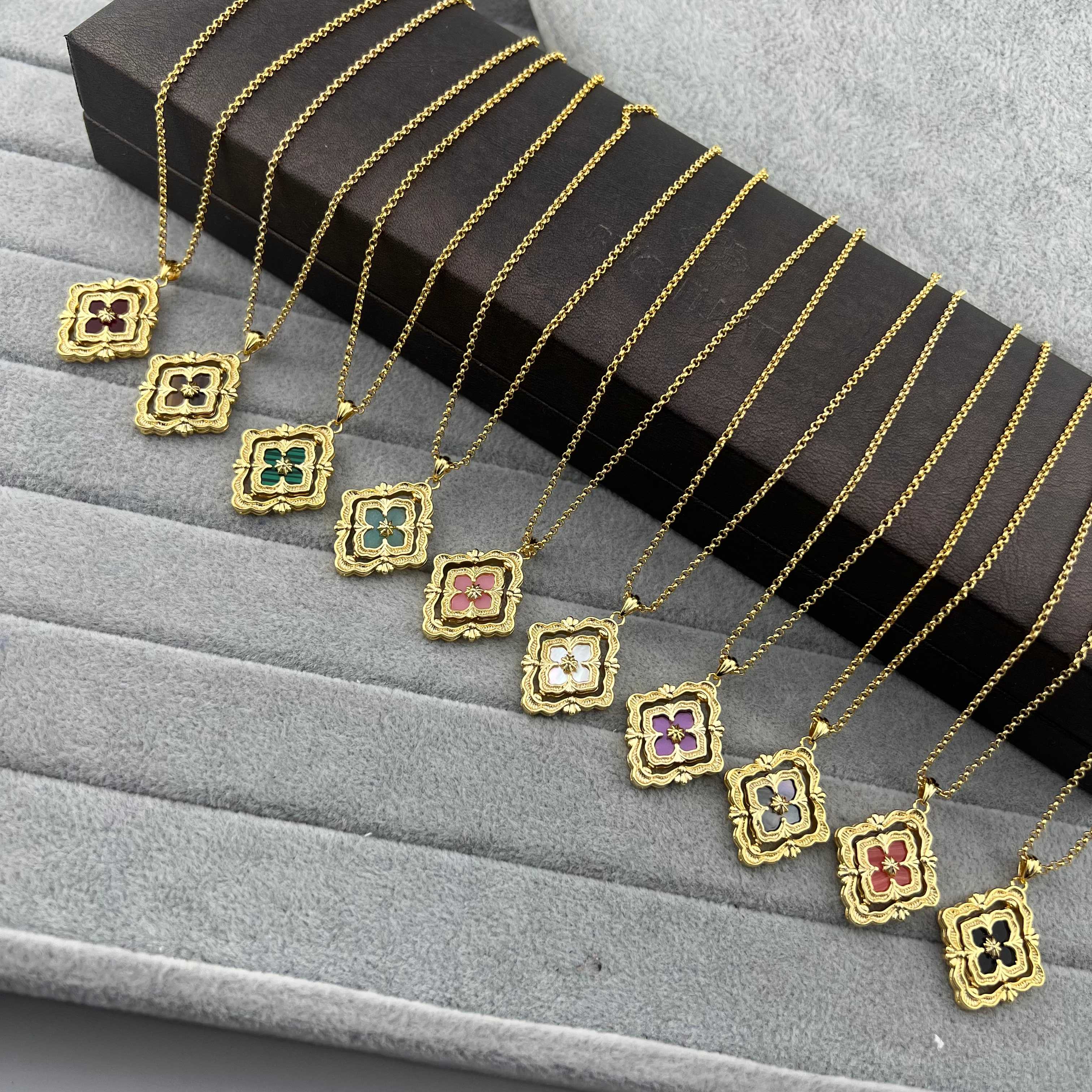 NO:619322,Buccellati's new rotating retro palace style necklace rose gold, Buccellati, necklace, gold19860909布契拉提新款旋转复古宫廷风项链 玫瑰金黄金,布契拉,necklace,gold,Jewelry
