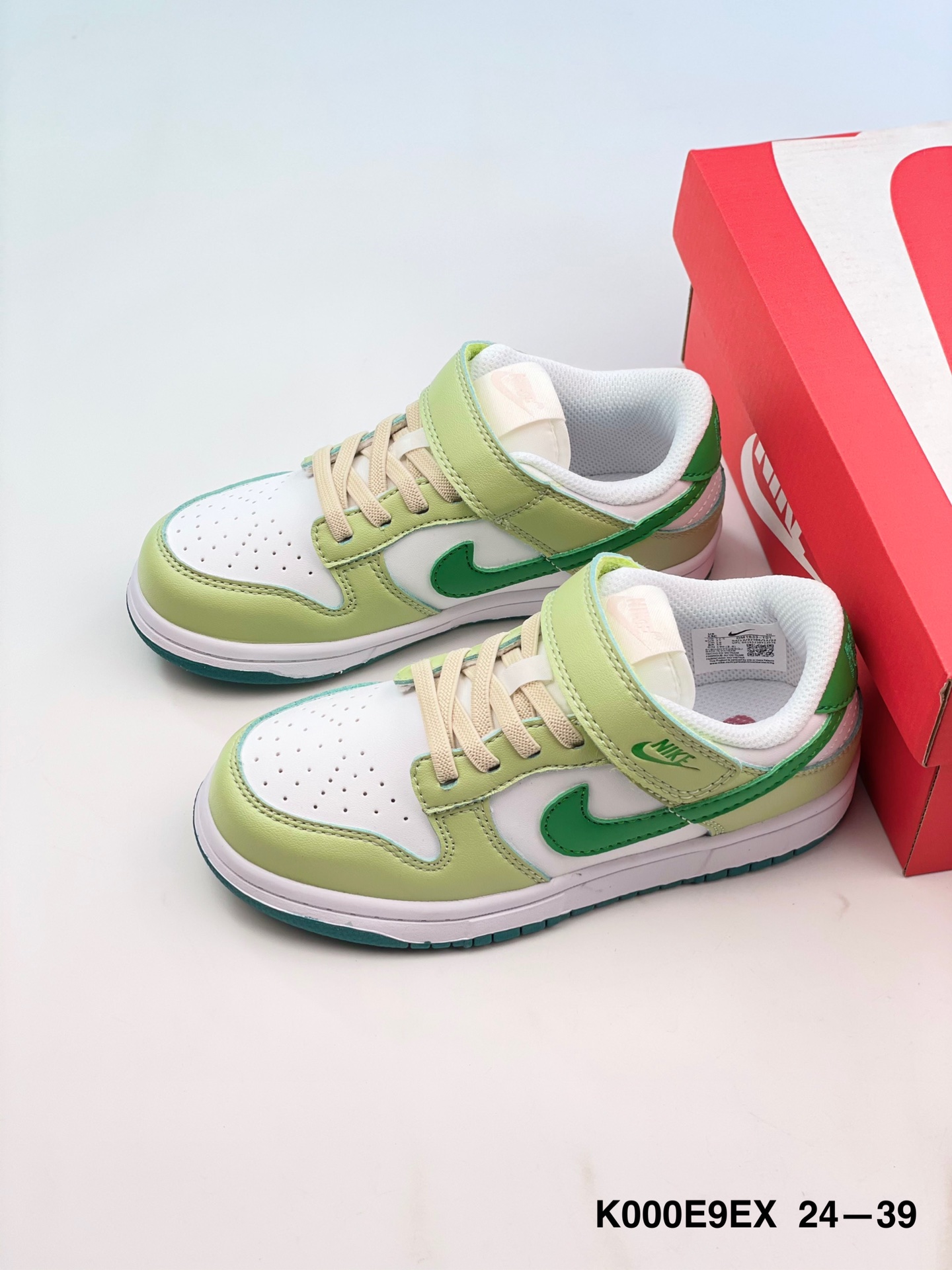 图片[7]-🈴️ ！萌娃童鞋耐克Nike SB Dunk Low SB 扣篮系列复古休闲运动滑板板鞋。采用脚感柔软舒适有效吸 收滑板等极限运动在落地时带来的冲击力，为街头运动者们提供更好的保护 尺码：24 25 26 27 28 29 30 31 32 33 34 35 36 37 38 39-选品中心