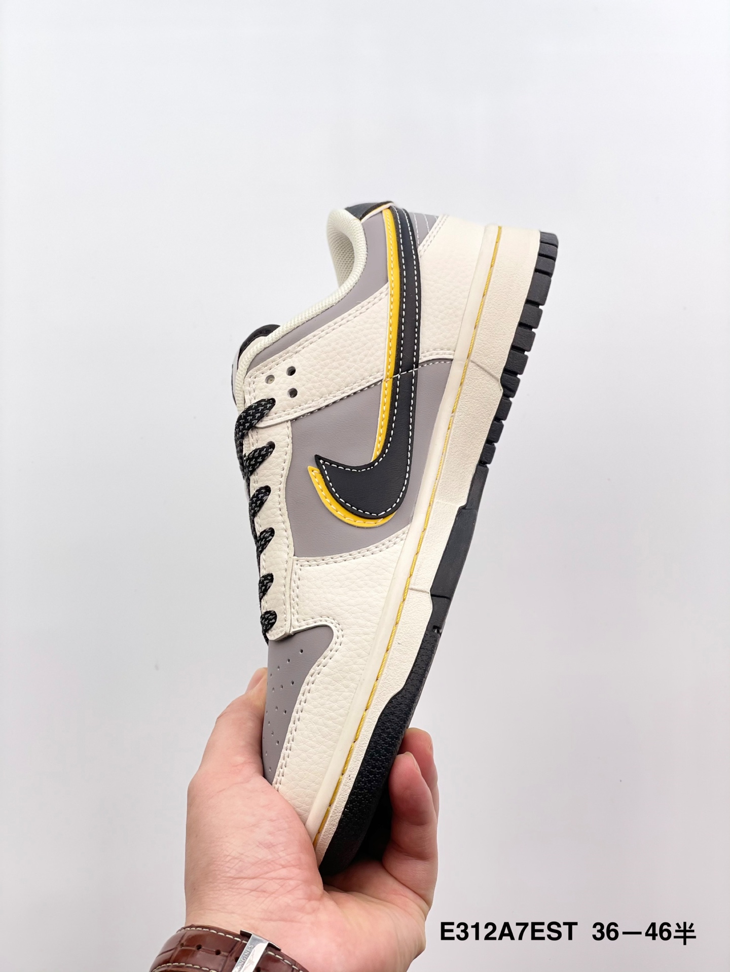 Nike Dunk Low Xiaomi SU7 Racing Theme Sneakers - Ultra Racing Yellow 4 i1746794905673 6131 0 2