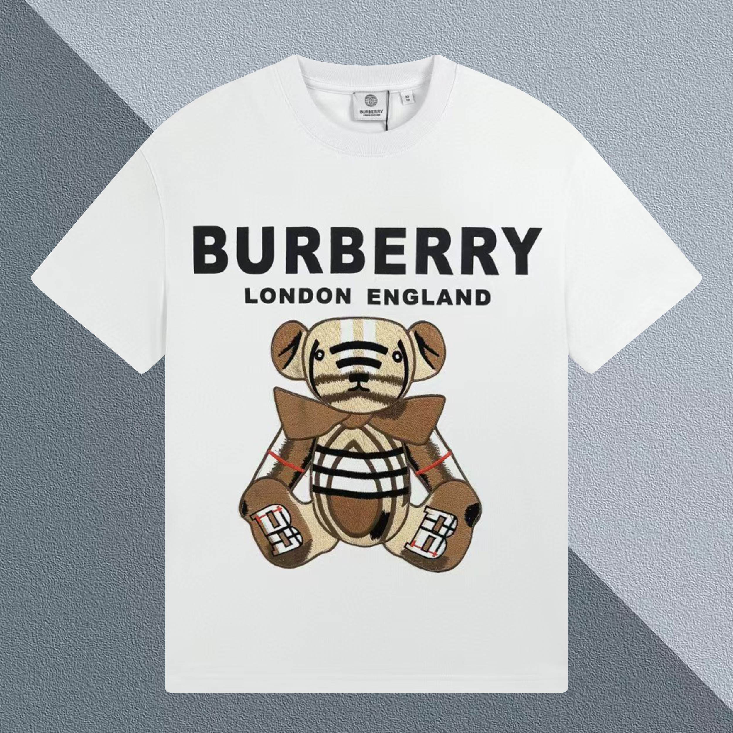Burberry 可预见的 选用高档新疆棉花精梳棉 纯棉tee 版型耐穿立挺 经得起考验 外穿内搭都