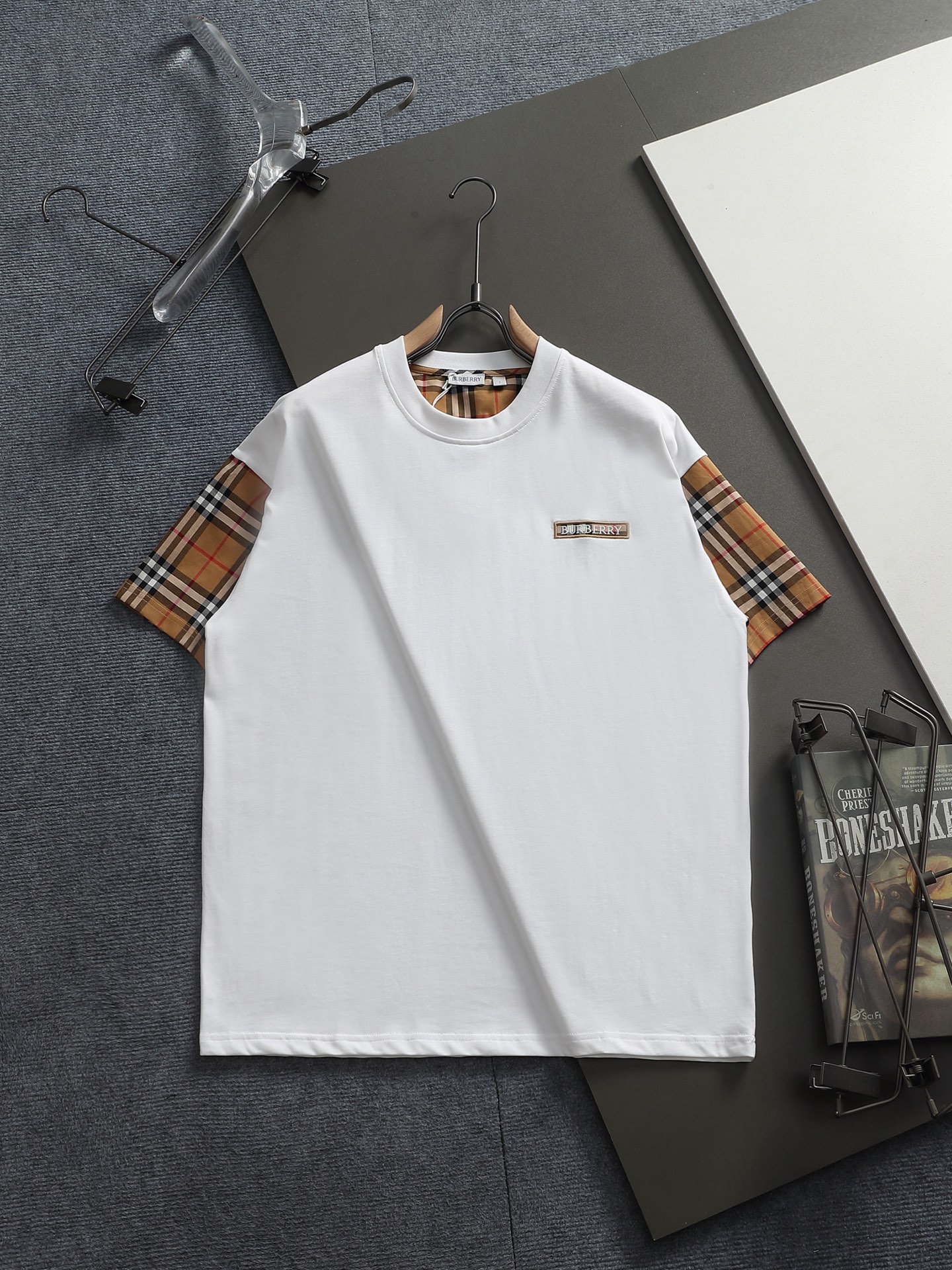 Burberry BURBERRY BBR 巴宝莉 微宽版型