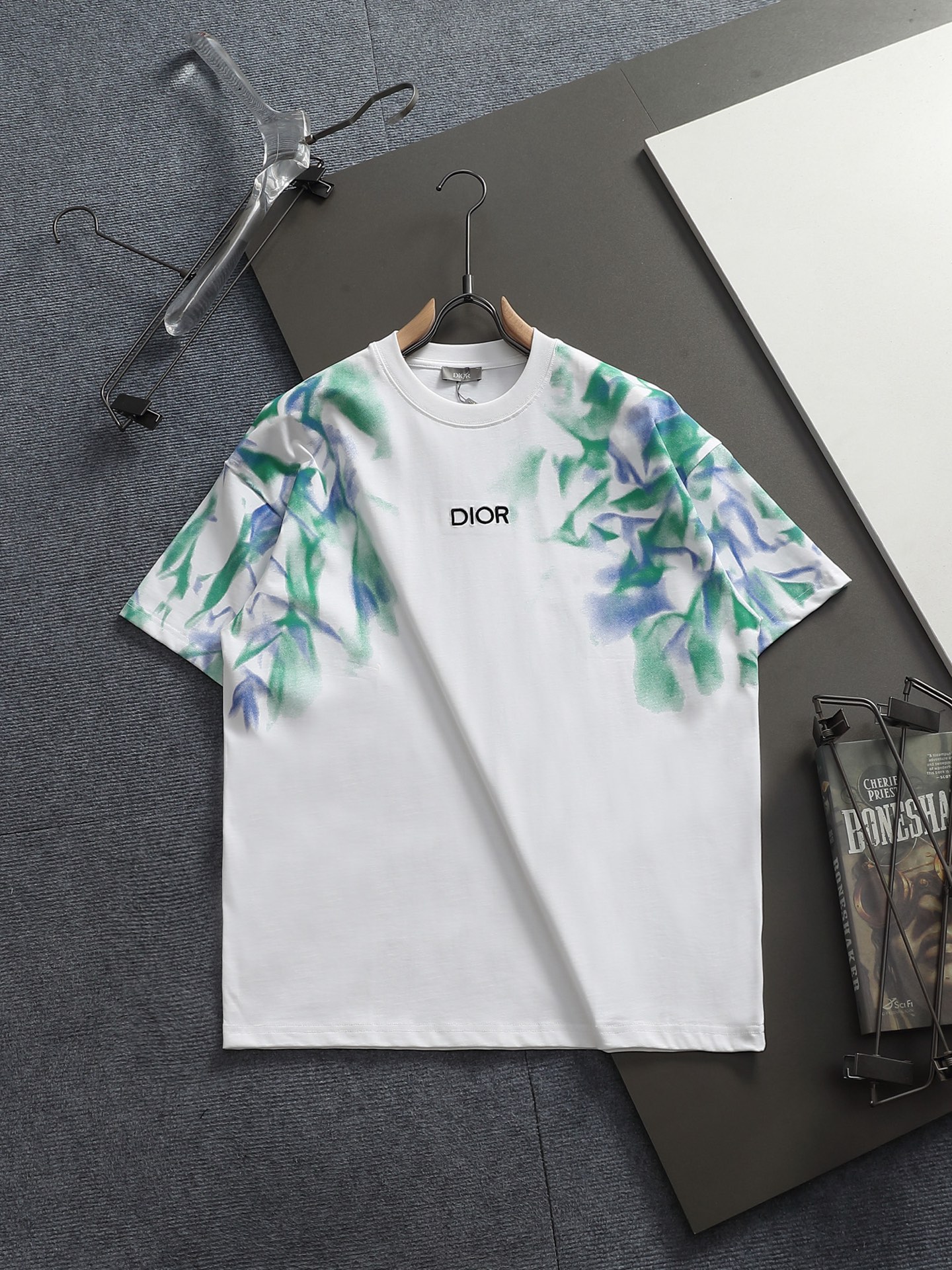 Dior Dior 迪奥 微宽版 CD 25ss新款独家限定 dior字母刺绣拼接植毛绒 作为奢侈界的龙头