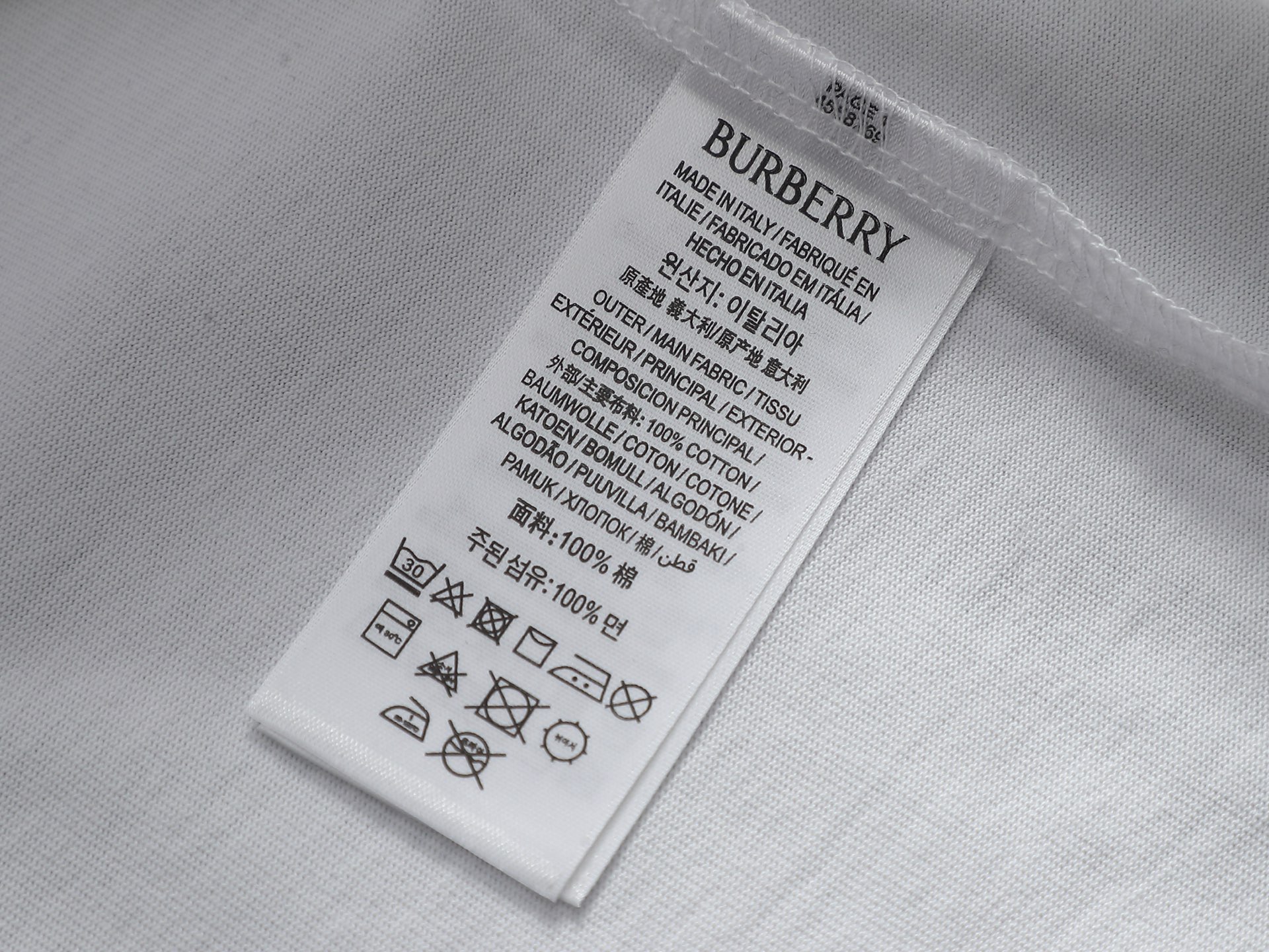 Burberry BUR王牌渠道