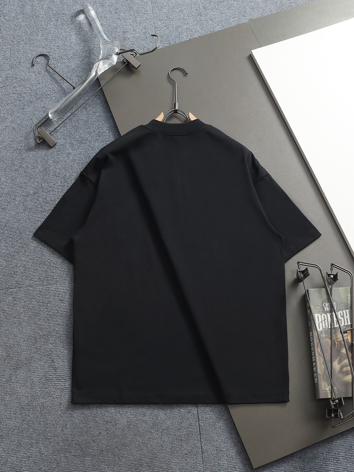 Gucci 高品质Gucci 古驰 以“Original Gucci”格言和品牌独特的绿色和红色为特色的印花短袖