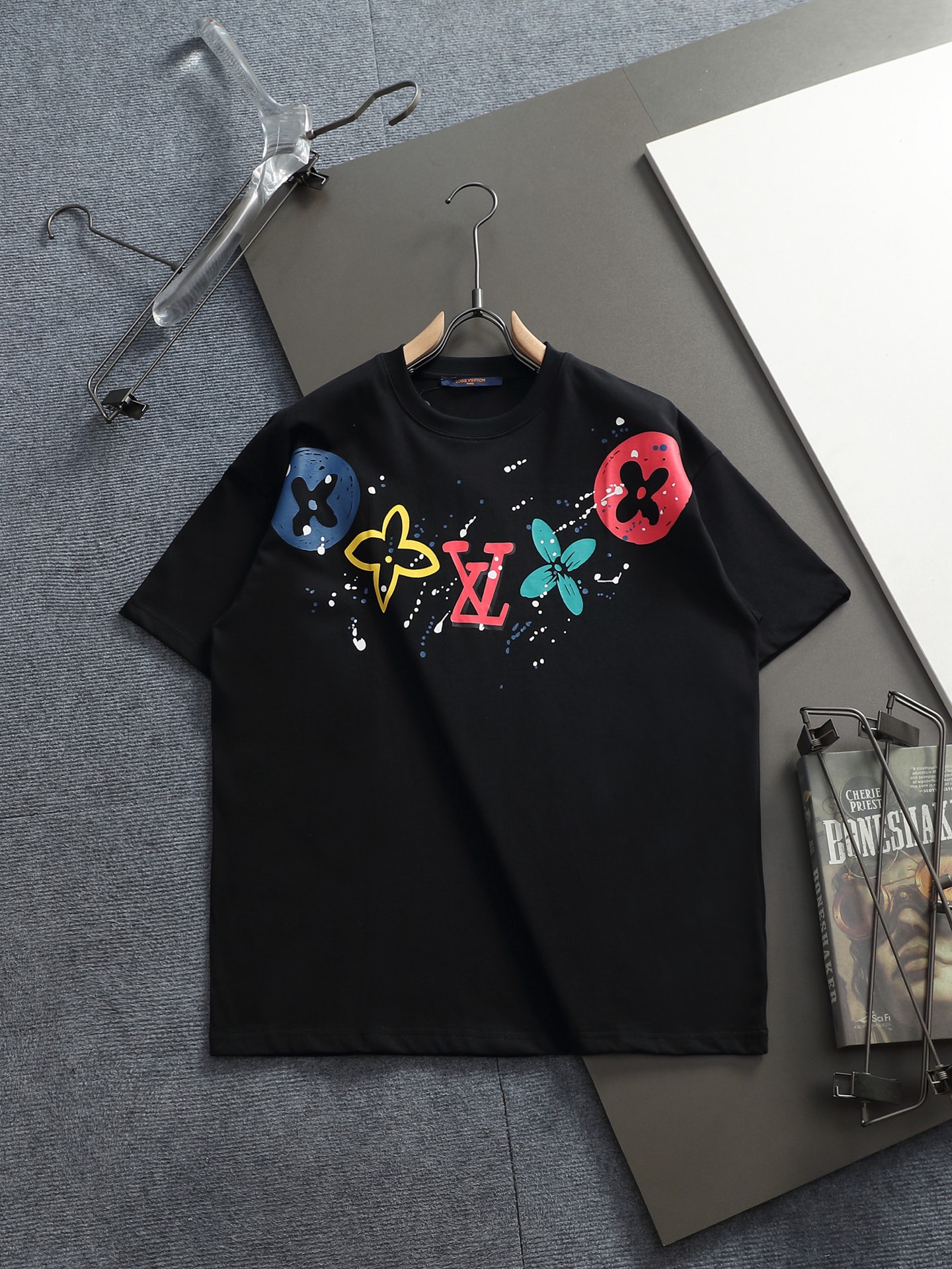 P75 Louis Vuitton 25SS 1V nueva colección de pasarela de tienda oficial, camiseta de manga corta con logo grande de imp…