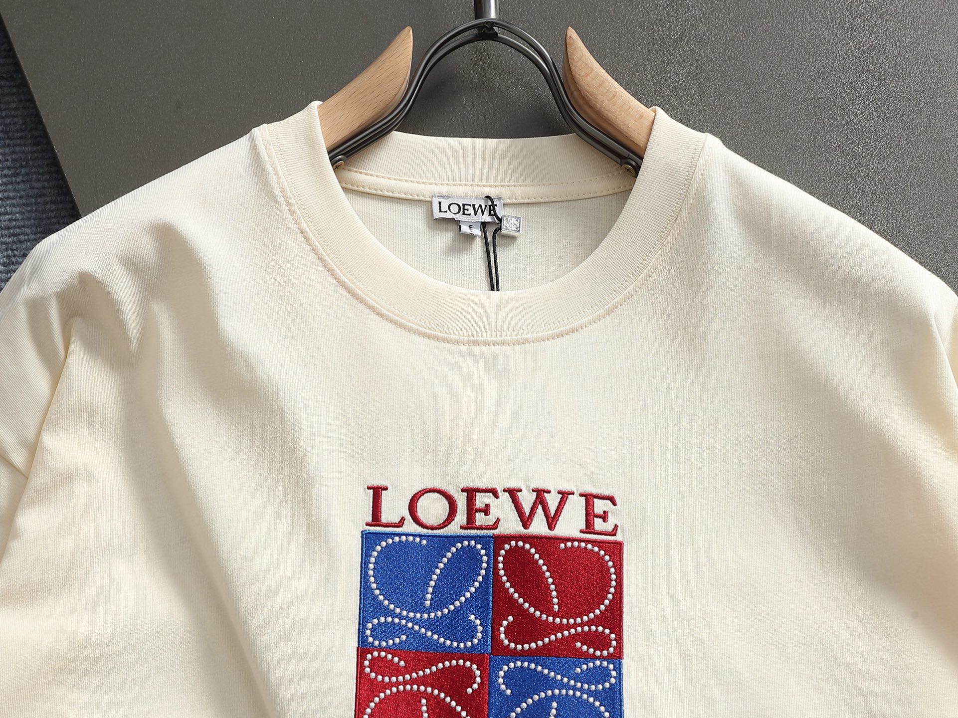 Loewe LOEWE罗意威 高密度立体口袋logo刺绣 短袖T恤