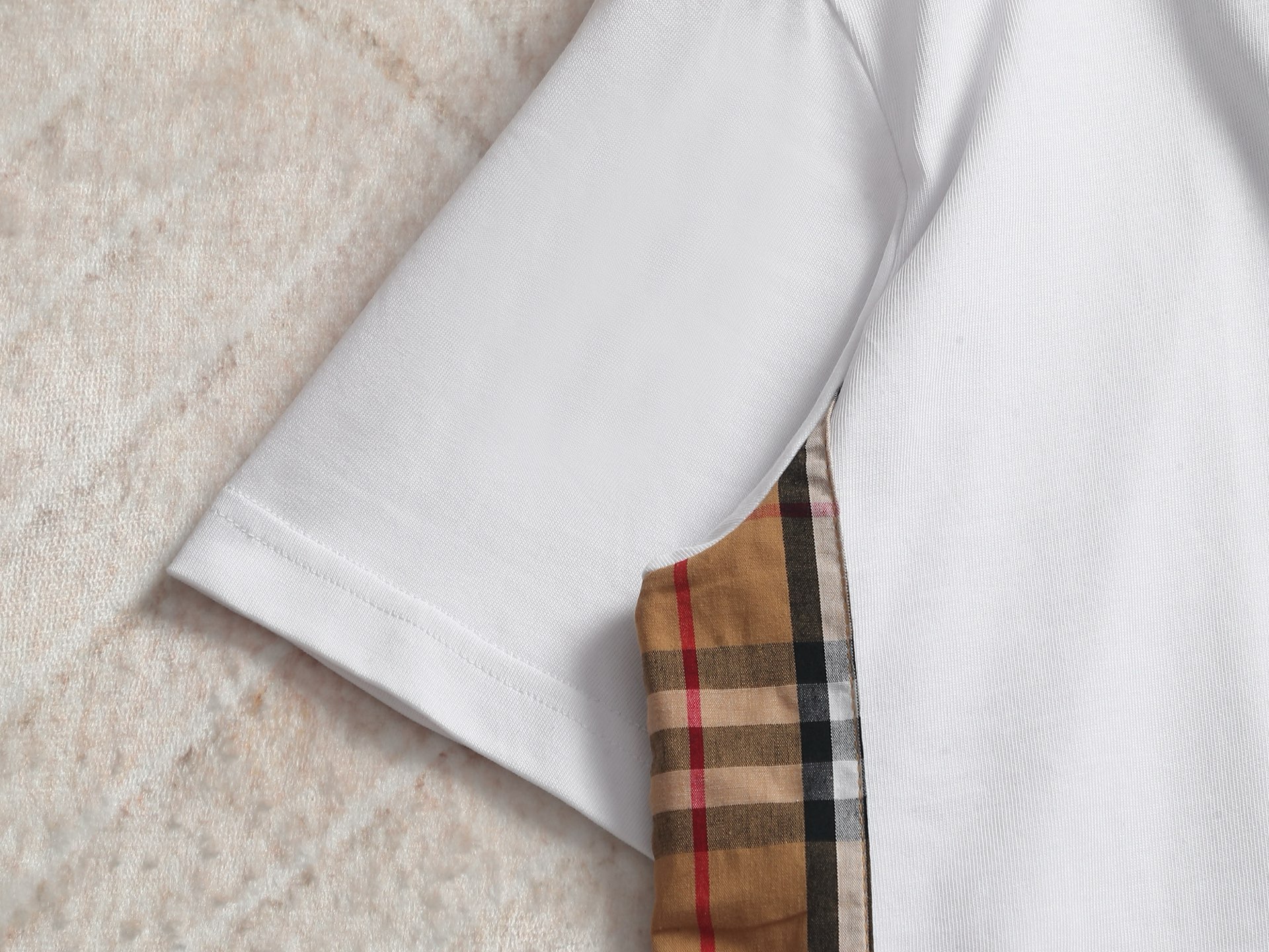 Burberry BUR王牌渠道