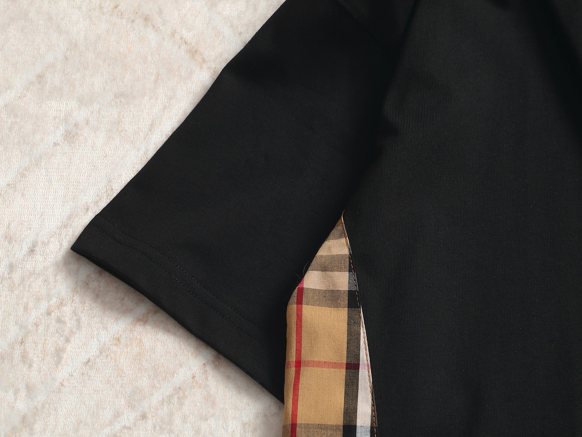 Burberry BUR王牌渠道