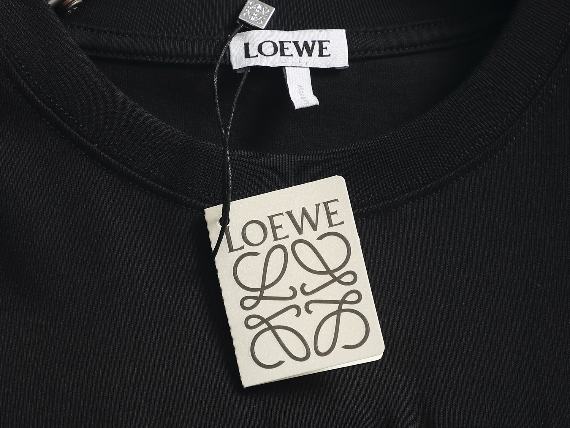 Loewe LOEWE 罗意威 最新最 LOGO植绒刺绣刺绣 最 的品质 短袖 制作工艺进口面料