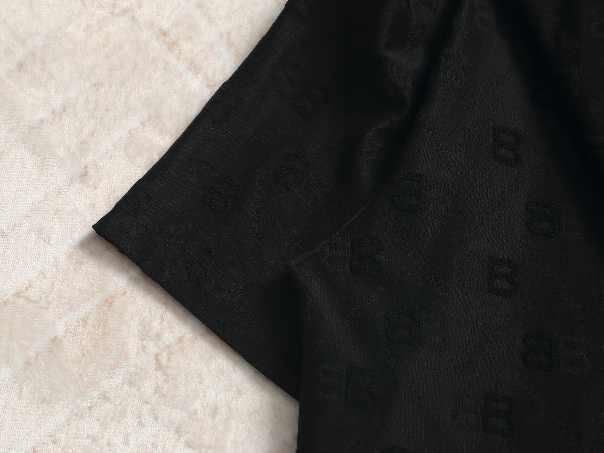 Balenciaga BALENCIAGA 巴黎世家 字母提花毛巾T恤 针织提花短袖 定制面料采用威化布织法