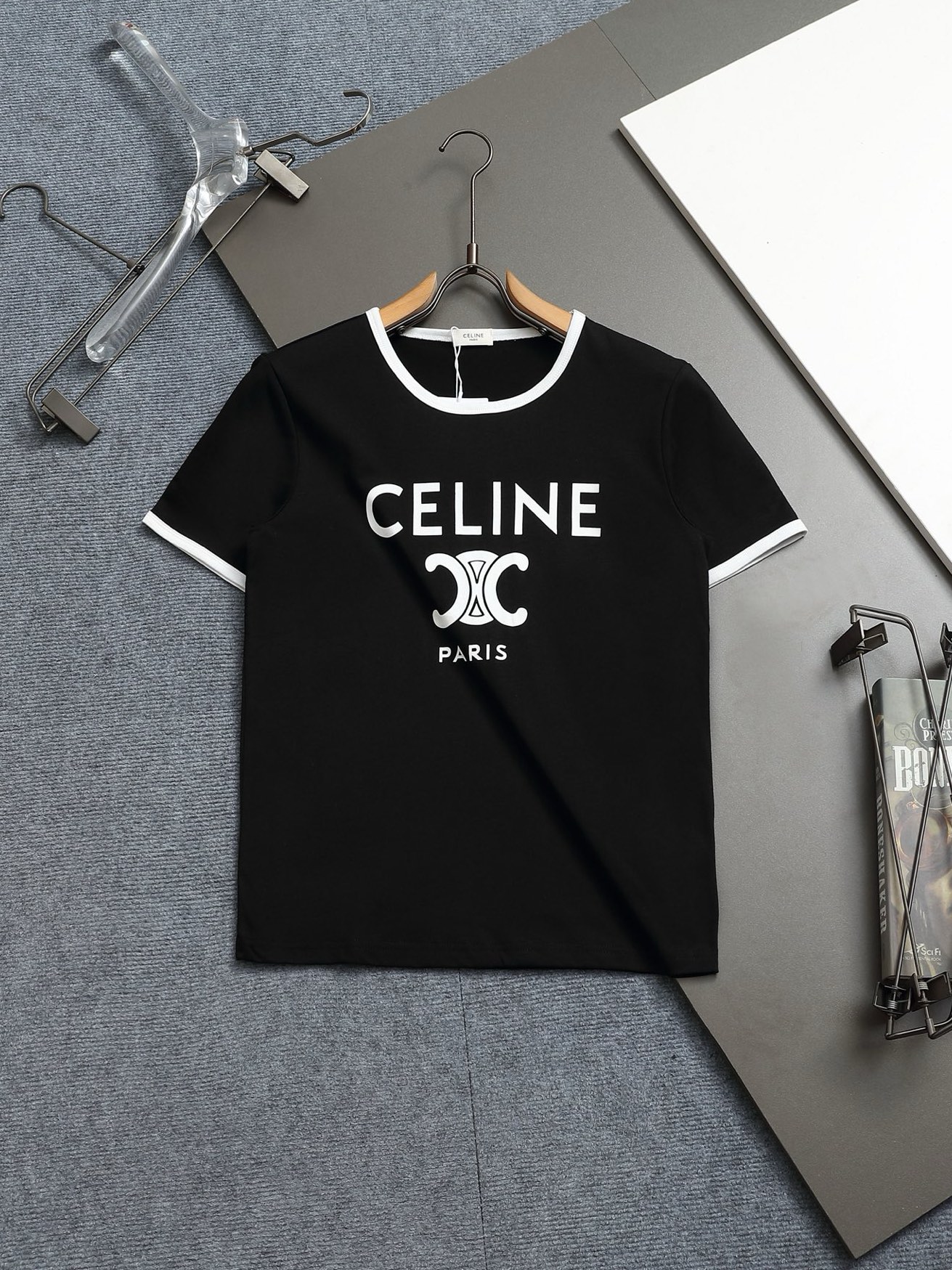 Celine CELINE/塞琳凯旋门 T恤短袖 独家定织定染纯棉料 柔软舒适 前幅ＰＡＲＩＳ凯旋门徽标印花 春夏最新砖柜同步 宽松版型 白色配色 尺码：XS-L