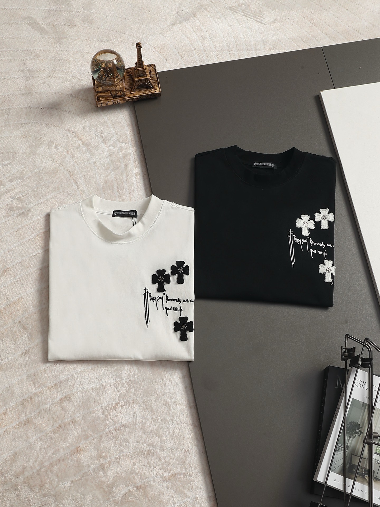 Chrome Hearts 𝗖𝗵𝗿𝗼𝗺𝗲 𝗛𝗲𝗮𝗿𝘁𝘀/克罗心2025十字架贴布刺绣夏季新款 美式酸洗做旧激光烧花贴布绣情侣休闲短袖T恤