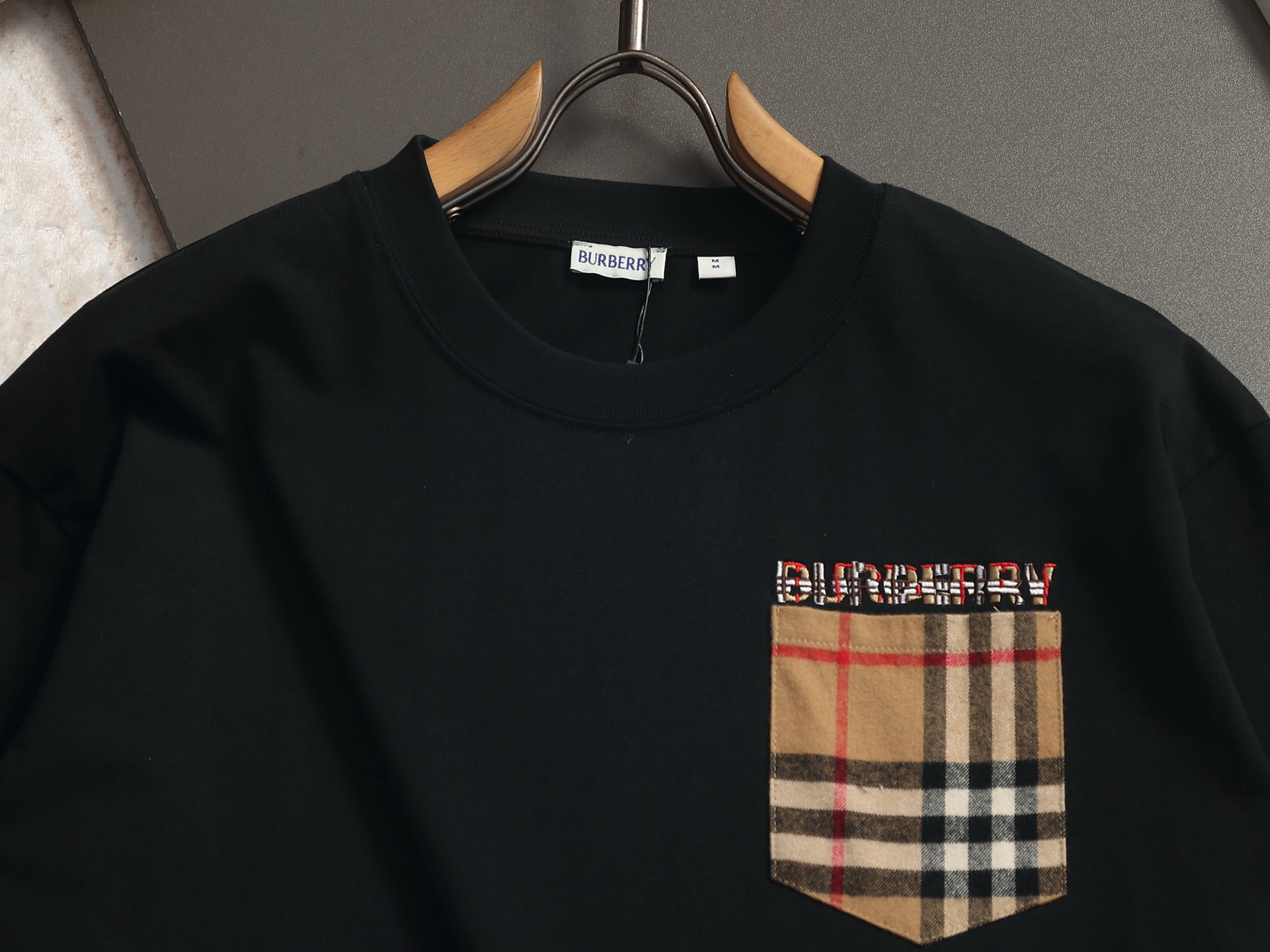 Burberry BBR/巴宝莉 格纹口袋短袖T恤