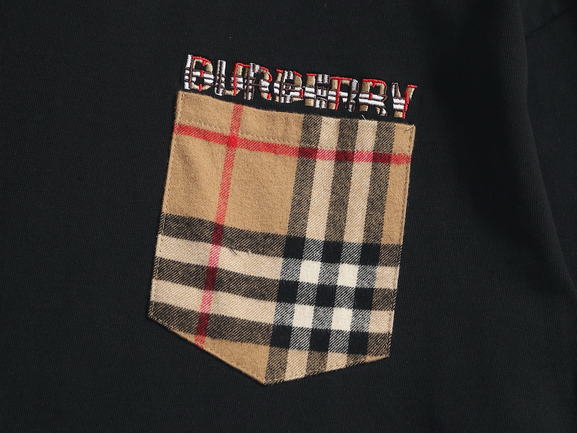 Burberry BBR/巴宝莉 格纹口袋短袖T恤