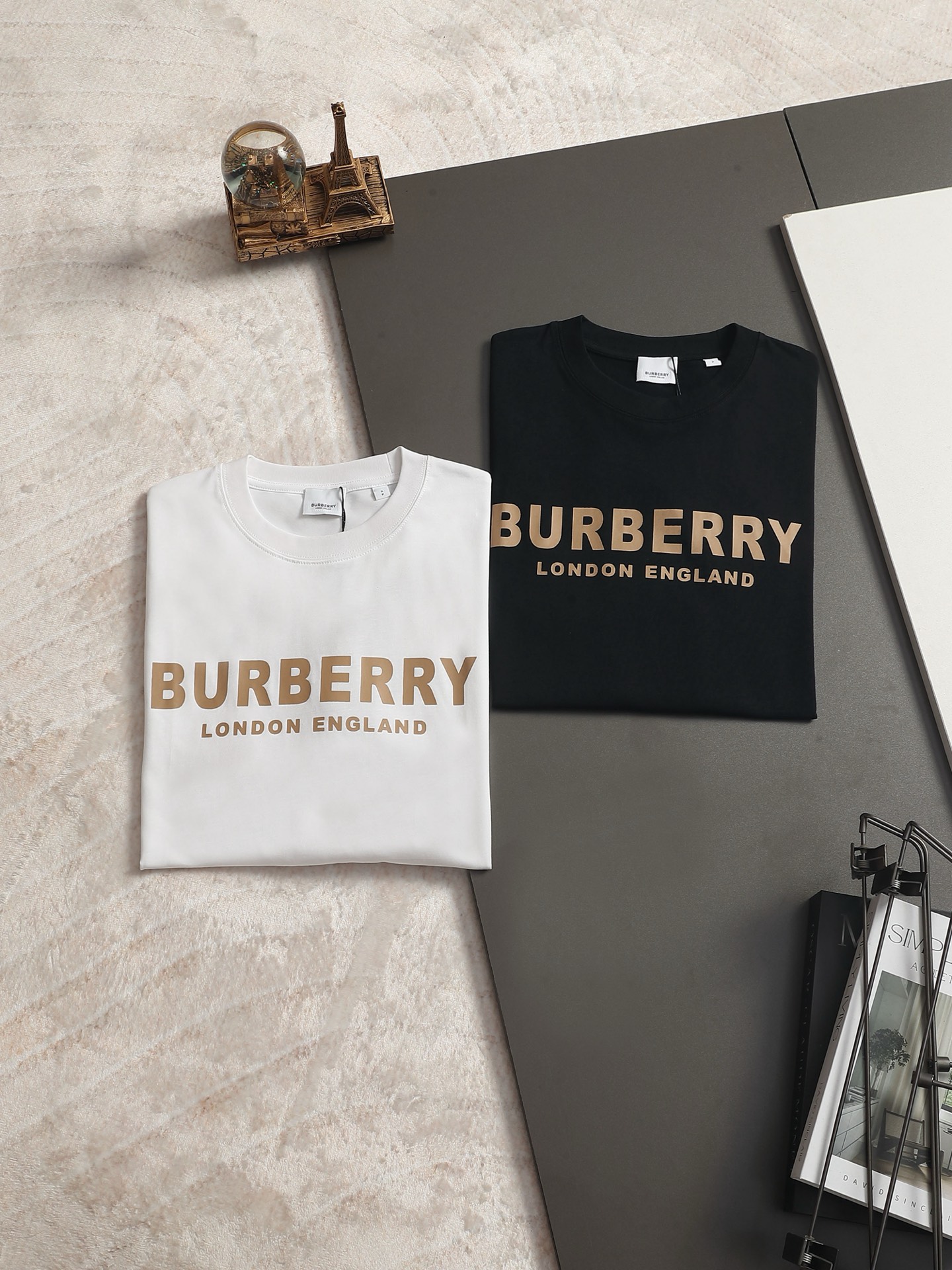 Burberry BBR 巴宝莉